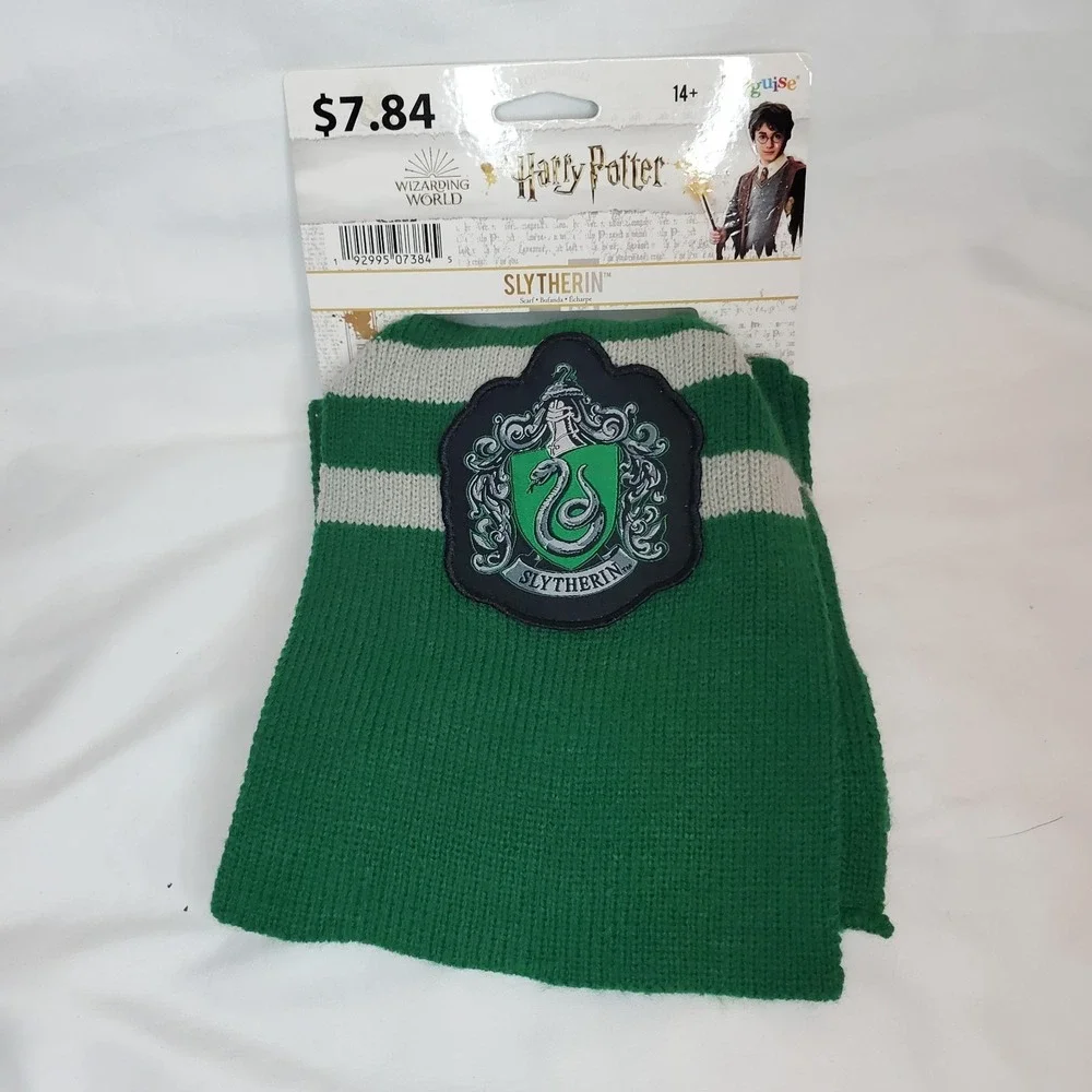 Harry Potter Officially Licensed Slytherin Scarf. 60